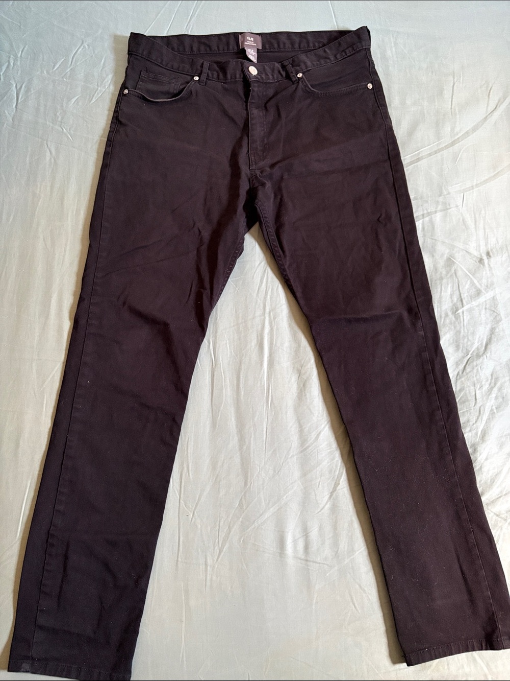 H&M Men’s Slim Straight Jeans in Black